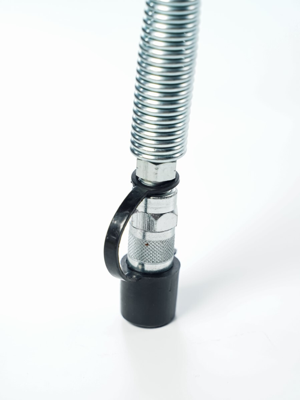 Аккумуляторный шприц для смазки с гибким шлангом и 4-х лепестковым наконечником