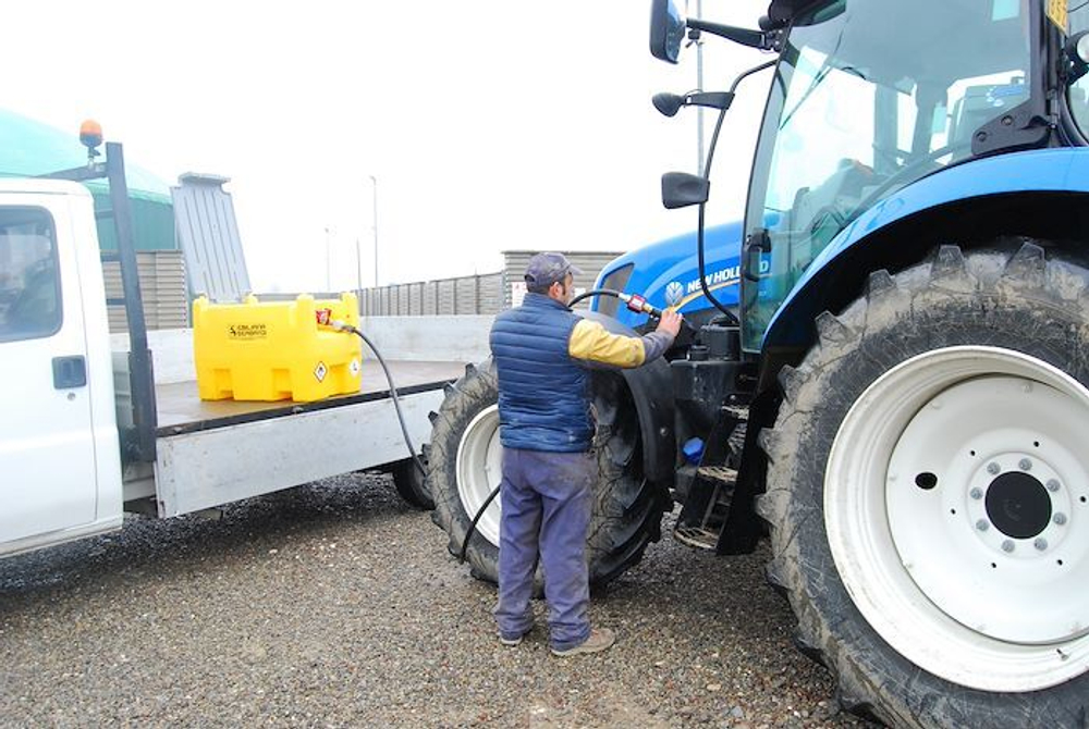 Carrytank 220 ДТ, электронасос 12В - 40 л/мин, 4 м шланг, пистолет-автомат