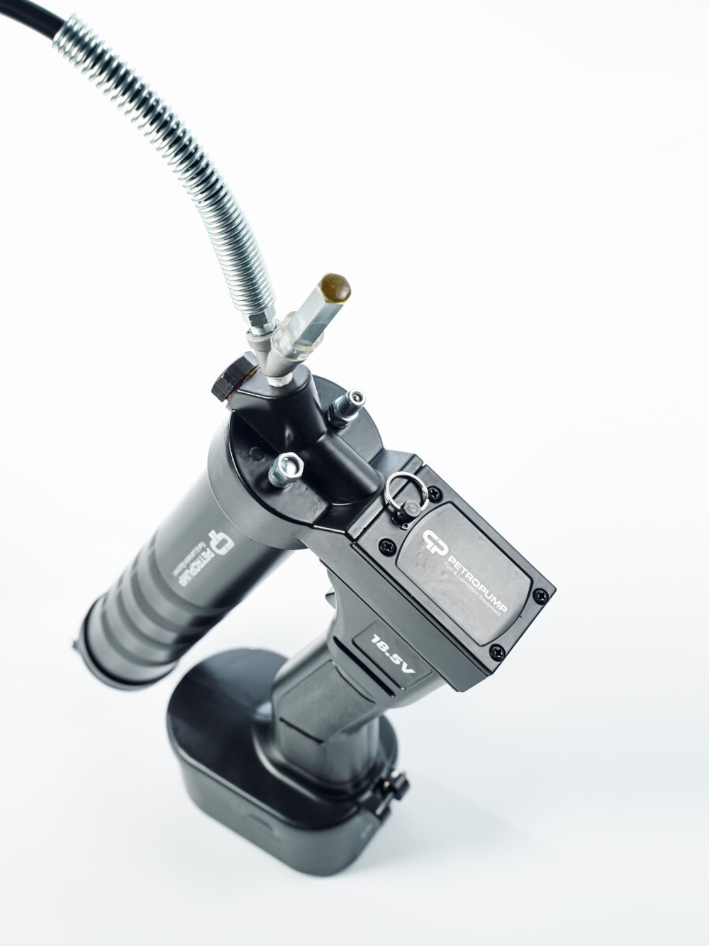 Аккумуляторный шприц для смазки с гибким шлангом и 4-х лепестковым наконечником