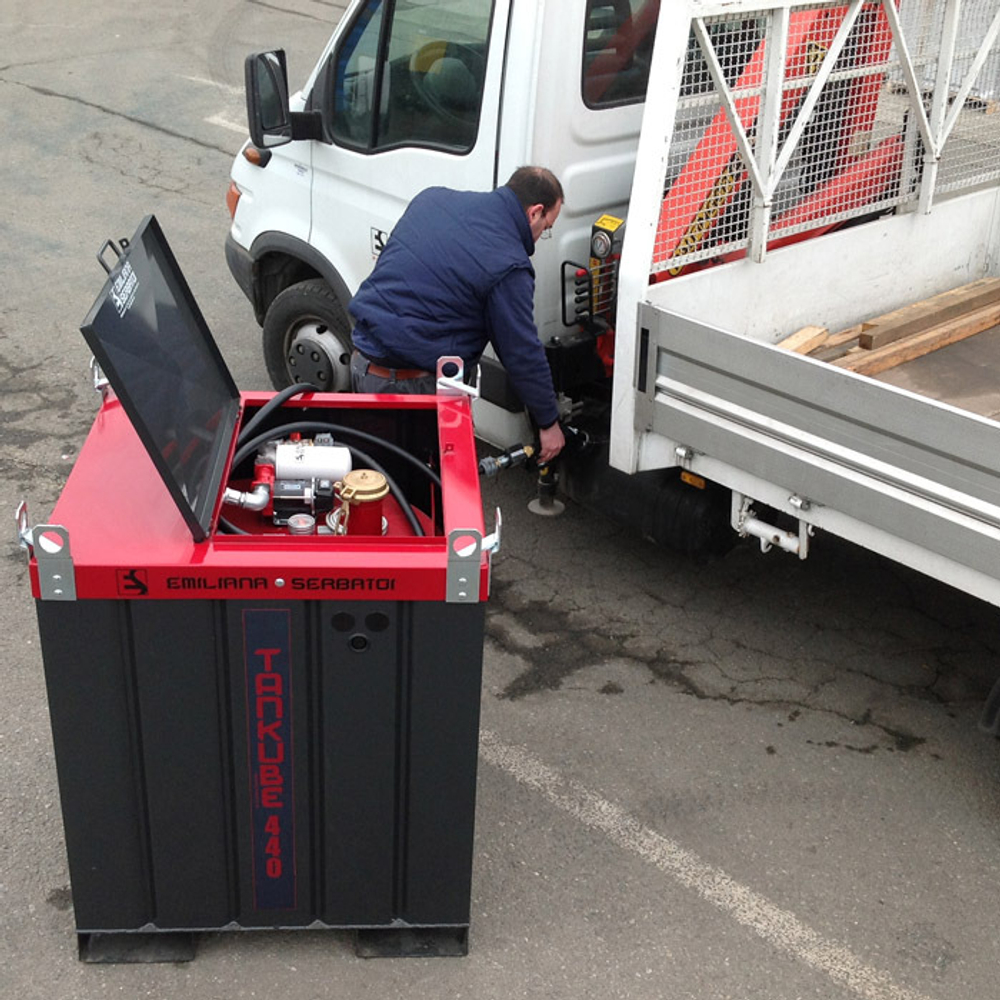 TANKUBE 960 л, электронасос 12В - 40 л/мин, пистолет-автомат, сертифицирован