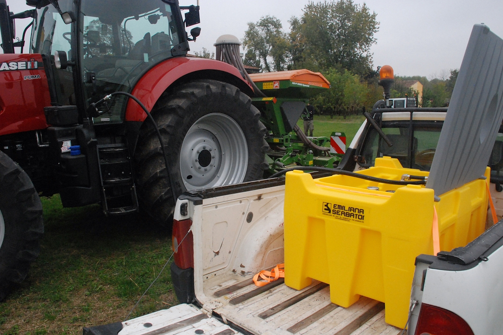 Carrytank 330 ДТ, электронасос 12В - 40 л/мин, 4 м шланг, пистолет-автомат